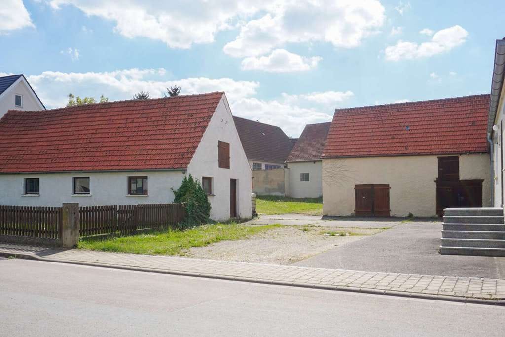 Immobilie in Möttingen - EFH mit Hof, Baupotenzial & Platz für Selbstversorgung - Bild 2