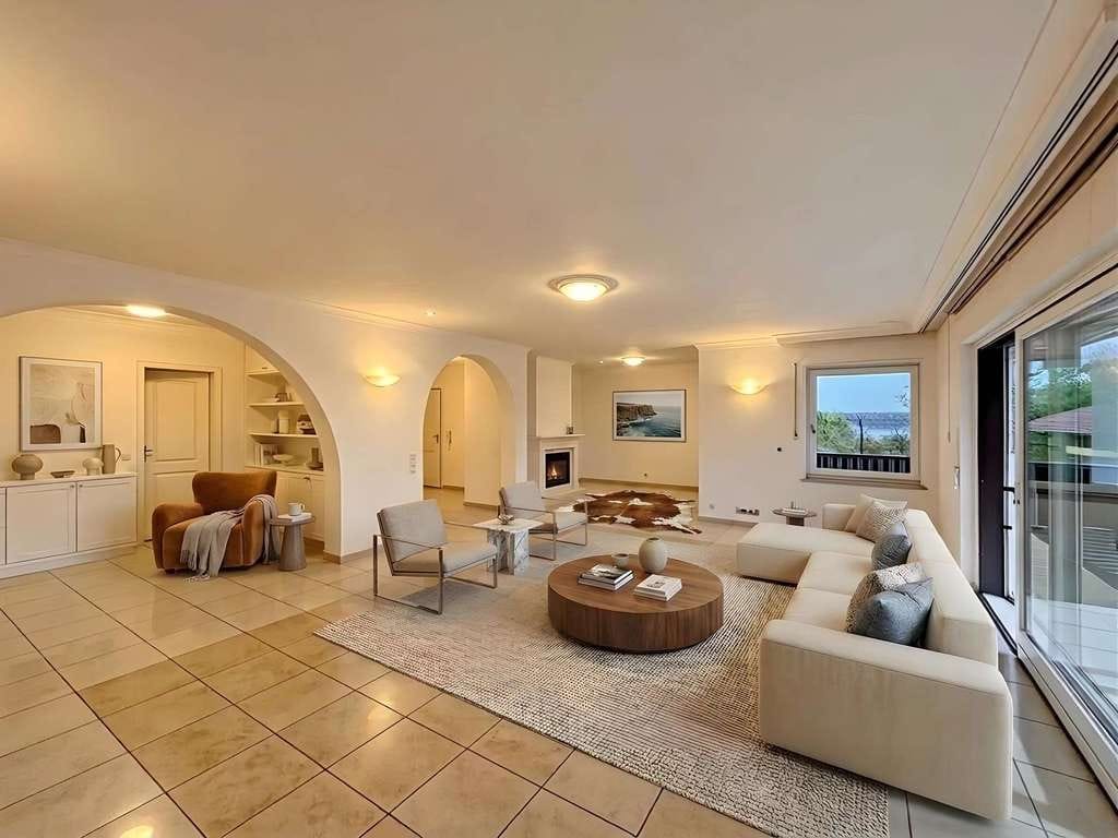 Immobilie in Feldafing - "SEEBLICK-RESIDENZ" MIT SONNIGEN TERRASSEN - GROSSZÜGIG, FLEXIBEL & NAH ZU GOLF- UND TENNISANLAGEN - Bild 4