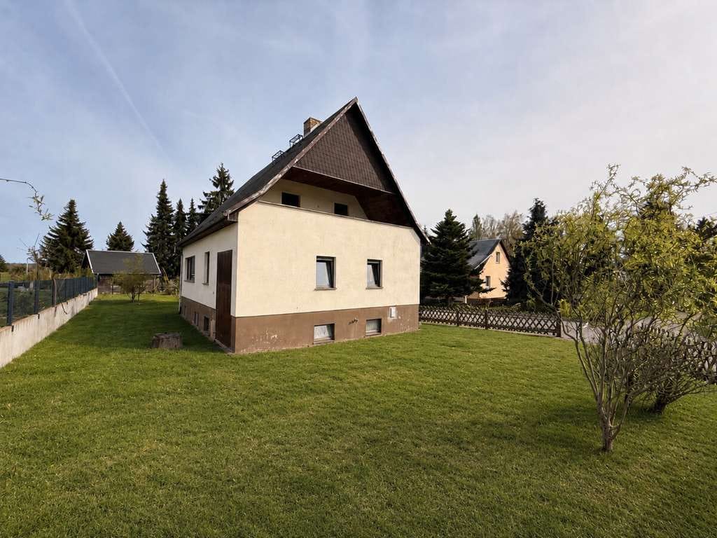 Immobilie in Glashütte - Naturidyll im Osterzgebirge - Einfamilienhaus mit großzügigem Garten und Charme - Bild 0