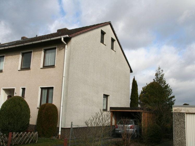 Immobilie in Wennigsen (Deister) - Fast wie ein Reihenhaus - Eigentumswohnung in Wennigsen-Bredenbeck + Carport ... !!! - Bild 0