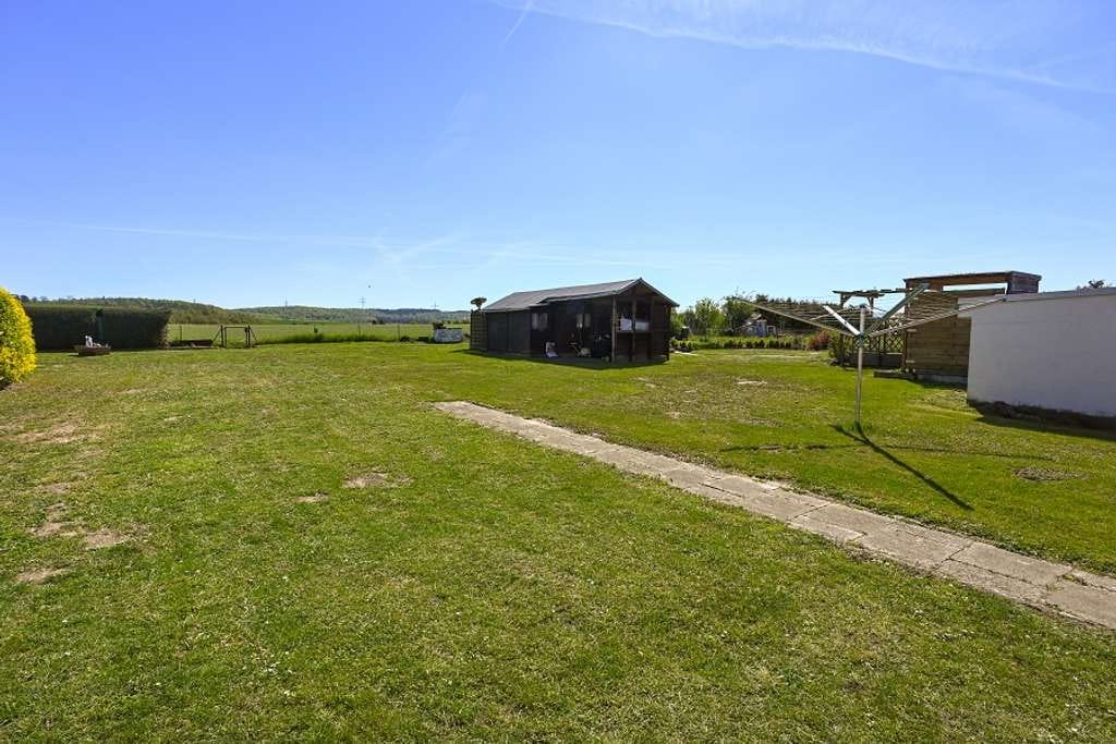 Immobilie in Bockenem - Bauernhaus mit Scheune und Weitblick - Liebhaberobjekt mit großem Potential - Bild 1