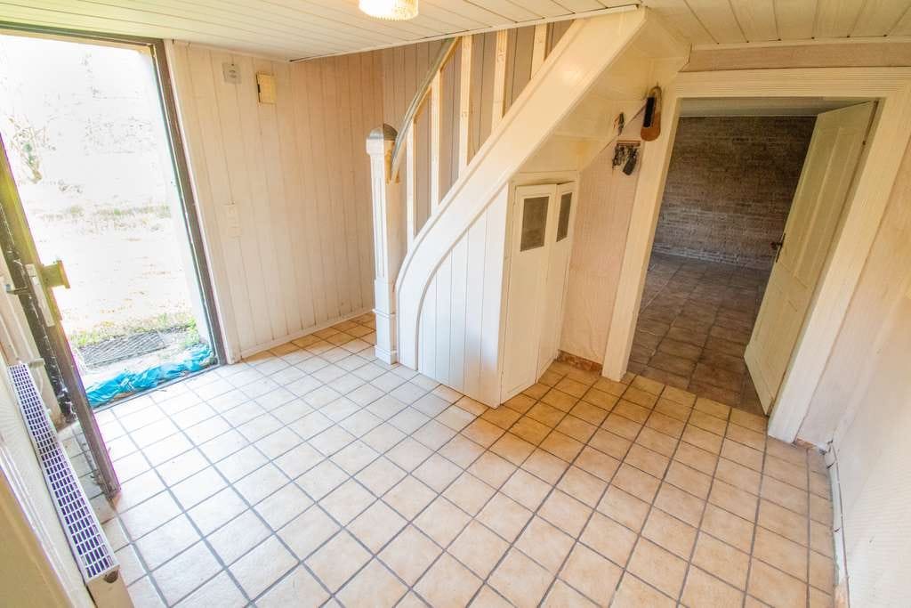 Immobilie in Neukirchen-Vluyn - Freistehendes, sanierungsbedürftiges EFH mit großzügiger Anbau-Option auf über 4.000 m2 Grundstück - Bild 3