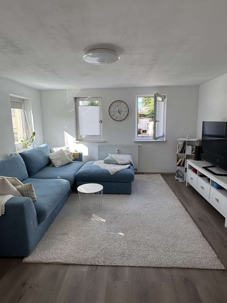 Immobilie in Marbach am Neckar - 2,5 Zimmer Wohnung mit großer Terrasse und Garage - Bild 1
