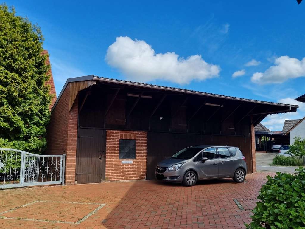 Immobilie in Hille - Zweifamilienhaus mit Scheune und Remise 
in Hille-Hartum

 - Bild 2