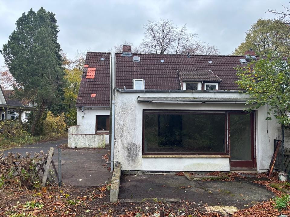 Immobilie in Ahrensburg - Wohnhaus mit großem Garten in Ahrensburg - Bild 0