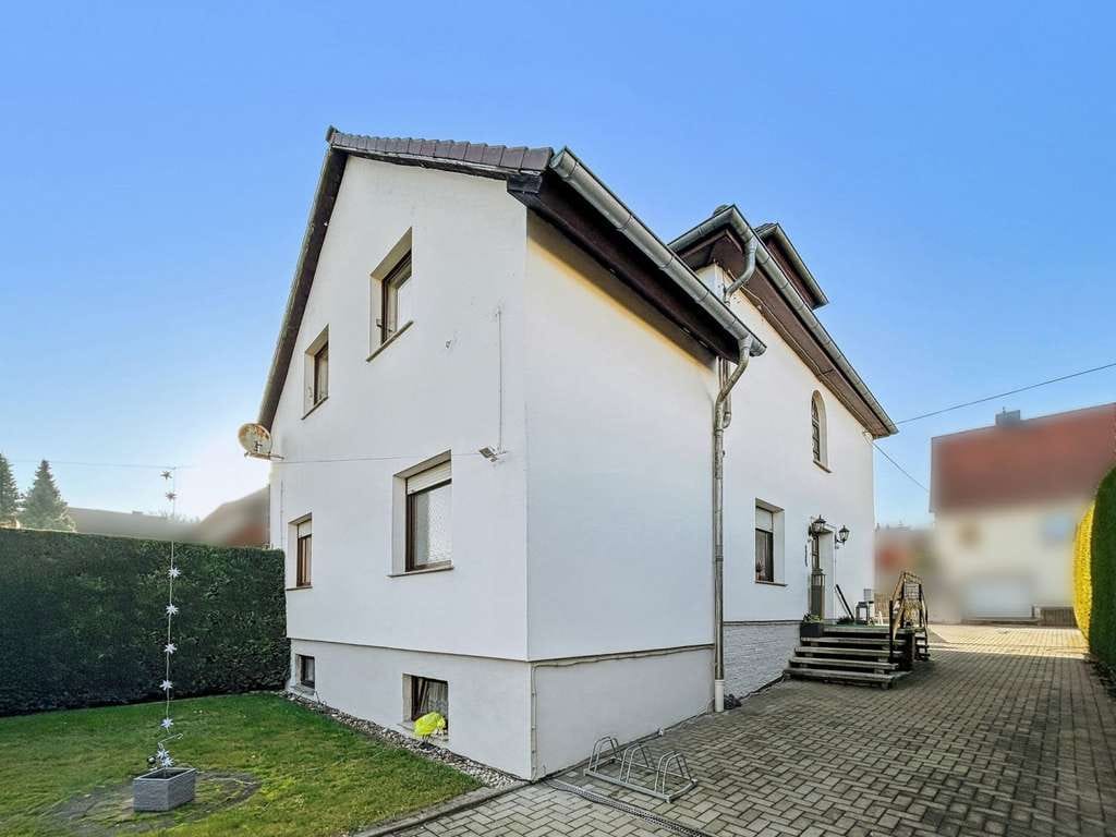 Immobilie in Mücheln (Geiseltal) - Charmantes Reihenendhaus mit historischem Flair und vielseitigen Nutzungsmöglichkeiten in Mücheln - Bild 0