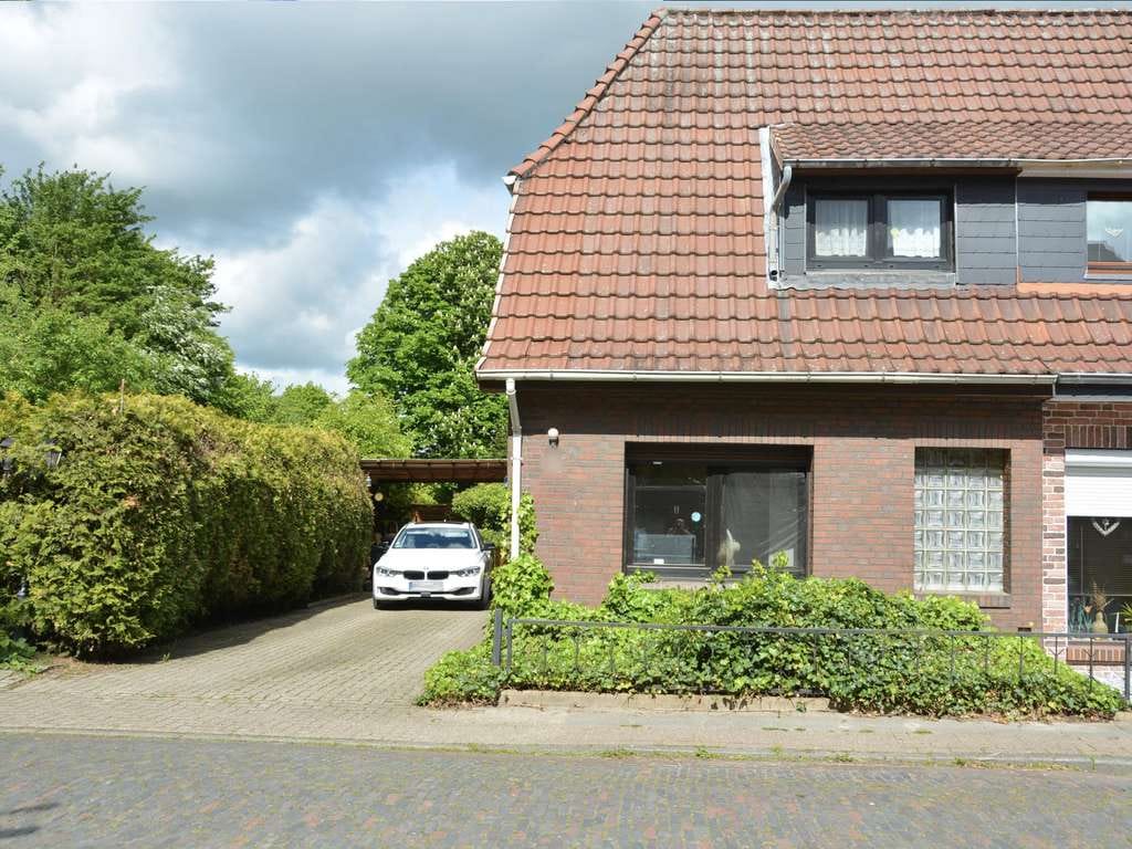 Immobilie in Nordenham - Doppelhaushälfte in Sackgassenlage - Bild 1