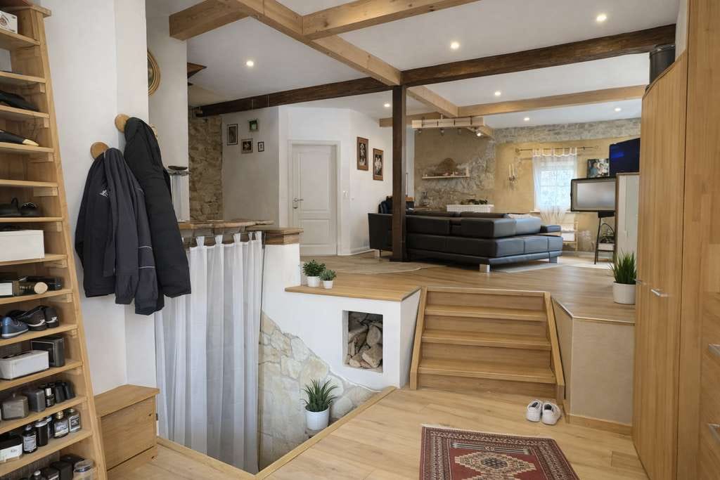Immobilie in Gundersheim - Anwesen am Feldrand mit Weinbergblick, Einliegerwohnung, PV-Anlage und großem Entwicklungspotenzial - Bild 2