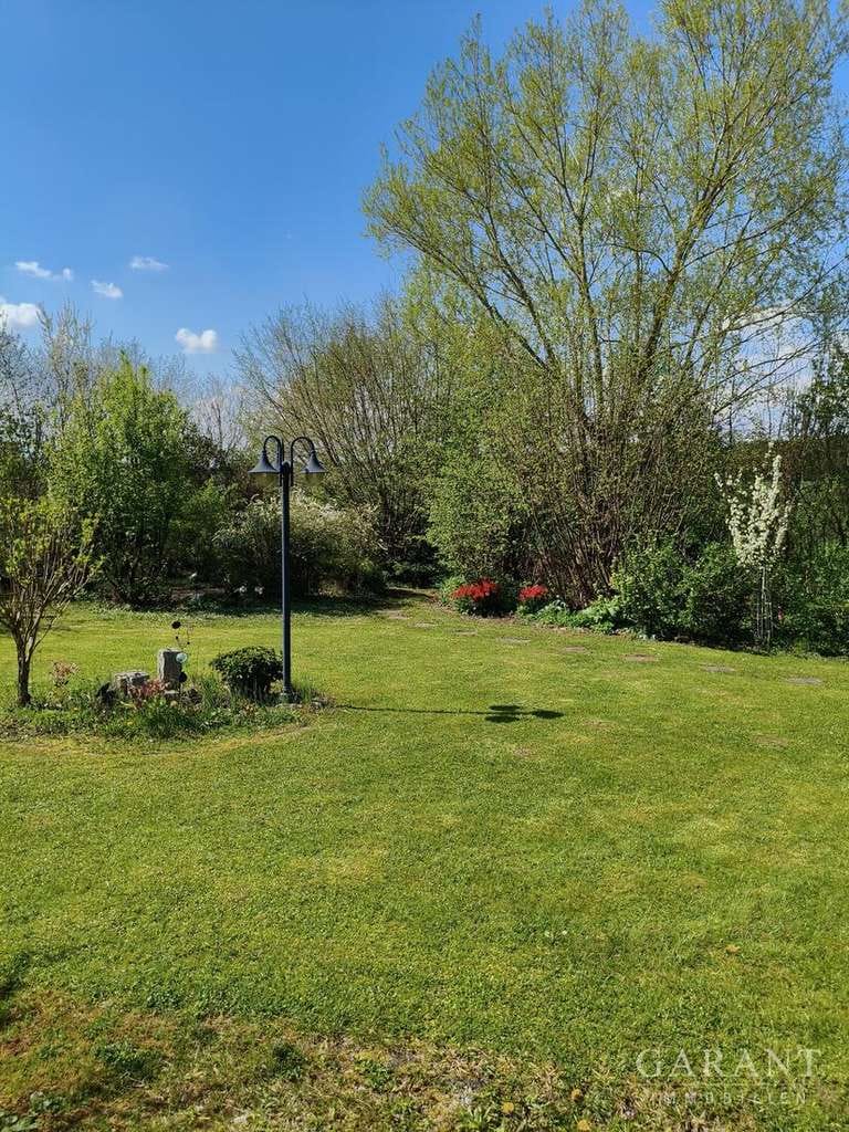 Immobilie in Neumarkt-Sankt Veit - Charmantes Mehrfamilienhaus mit großem Grundstück, Wintergarten und Ausbaupotenzial - Bild 0