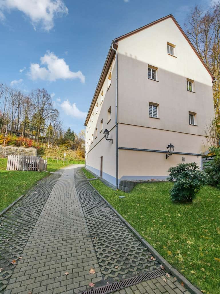 Immobilie in Sebnitz - +Reizvolle Kap-Anl.: Vermietetes ETW-Paket mit Stellplätzen & Zentrumslage im Erholungsort Sebnitz!+ - Bild 2