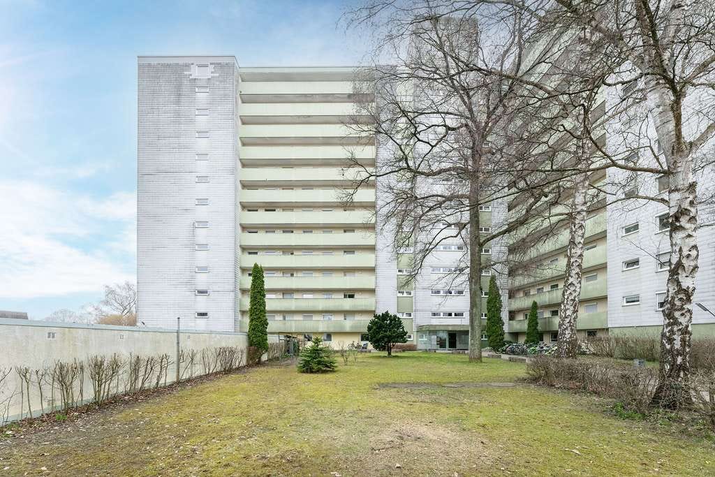 Immobilie in Elchingen - Helle und sonnige 3-Zimmer-Wohnung
im 7. Stock mit 2 Balkonen - Bild 3
