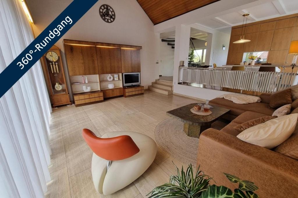 Immobilie in Röthenbach an der Pegnitz - James-Bond-Flair-Living - top instandgehalten auf großem Grund mit 7 Garagenstellplätzen - Bild 0