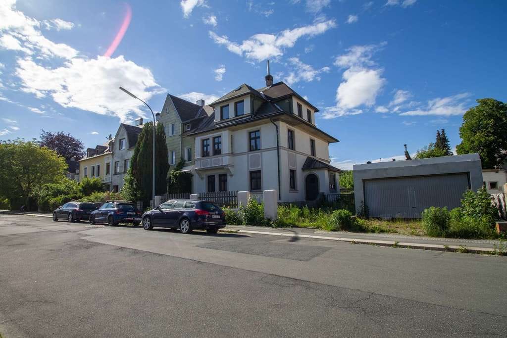 Immobilie in Helmbrechts - 174 m² Wohnfläche | Top Lage | Doppelgarage I Verkauf gegen Gebot - Bild 1