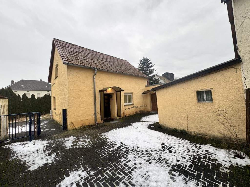 Immobilie in Cavertitz - Kleines Wohnhaus mit Nebengebäude im Ortskern von Cavertitz - Bild 0