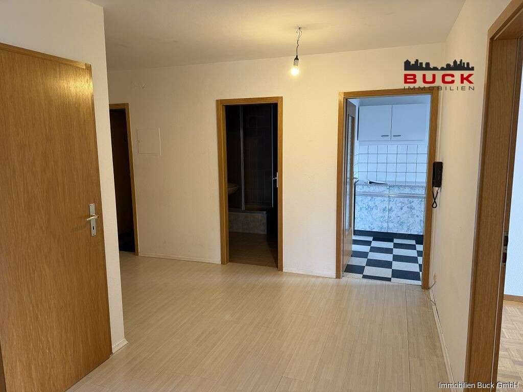 Immobilie in Geislingen an der Steige - Helle und gut geschnittene 2-Zimmerwohnung mit Balkon und TG-Stellplatz zum Kauf gesucht? - Bild 3