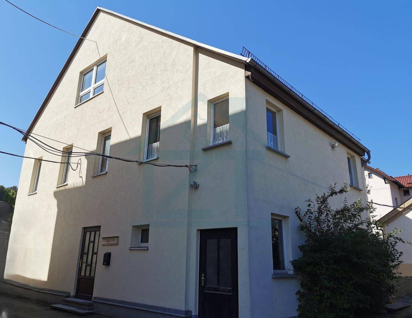 Immobilie in Berga/Elster - Wohnhaus mit Einliegerwohnung und Werkstatt, inkl. Nebengebäude, inkl. 698 m² Grundstück in Berga - Bild 1