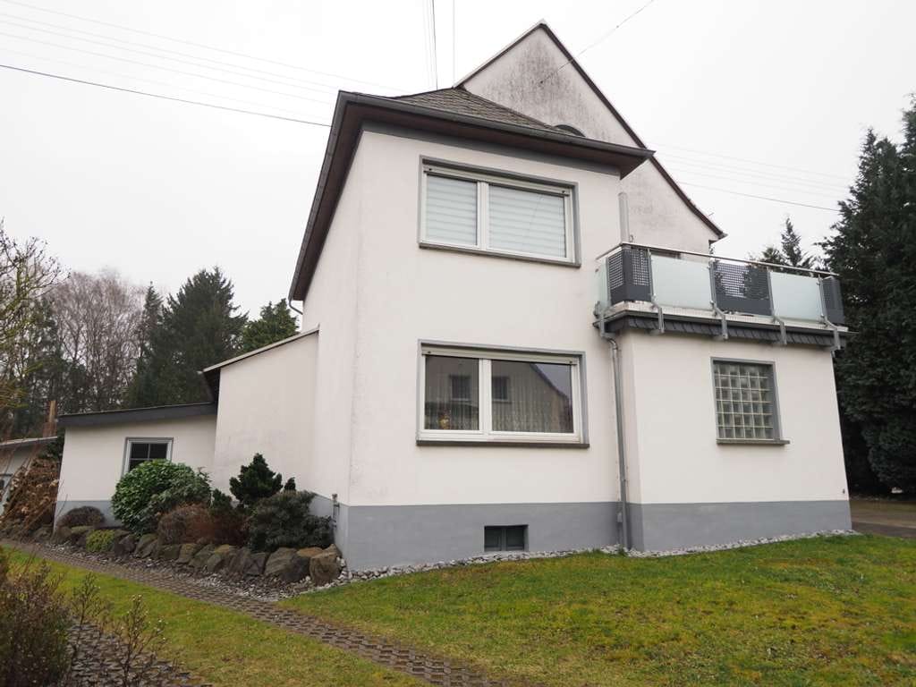 Immobilie in Wirscheid - Vielseitiges Wohnhaus mit gepflegtem Grundstück in ruhiger Lage von Wirscheid - Bild 1