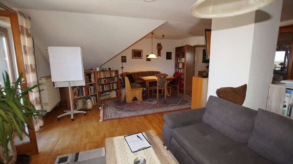 Immobilie in Bogen - Vermietete 4 Zimmer-ETW mit Garage und Balkon - Bild 2