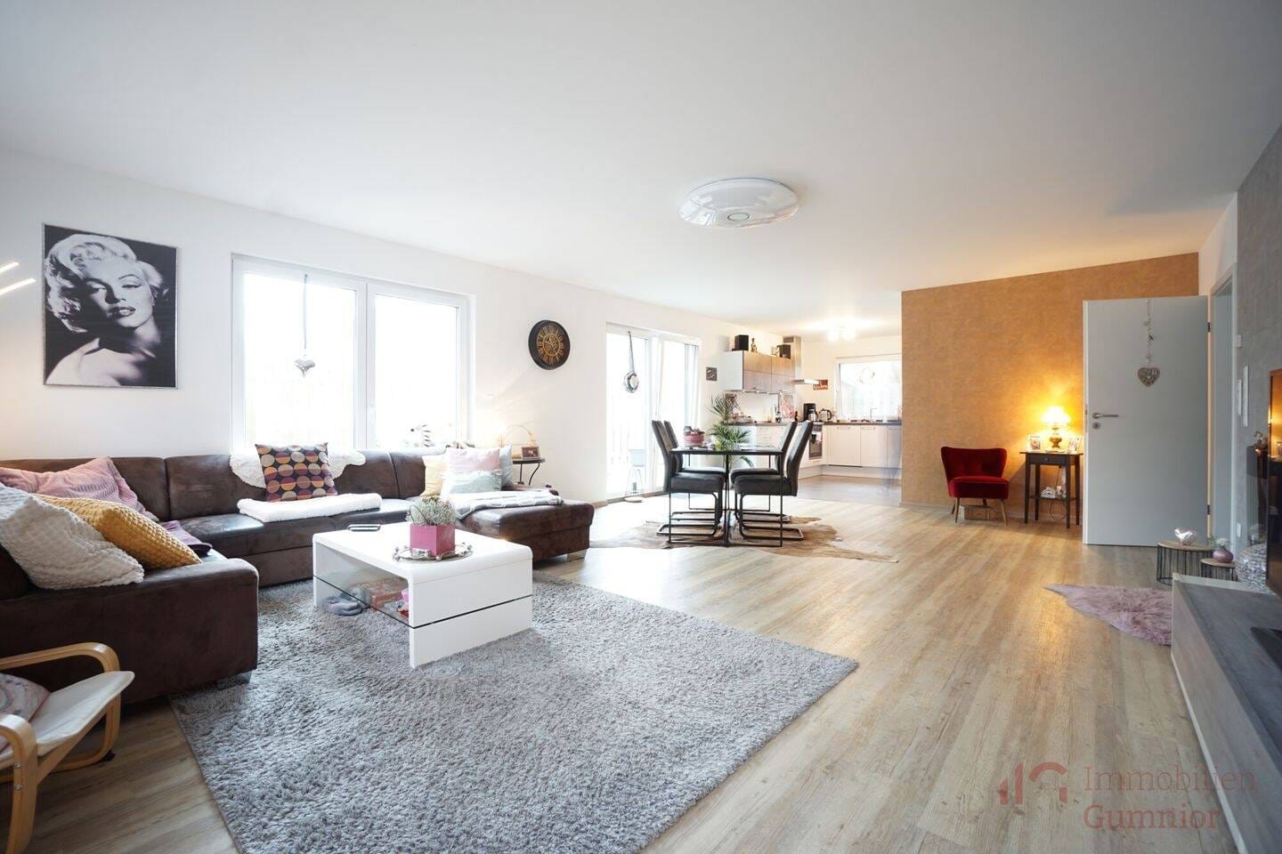 Immobilie in Lünne - IMMOBILIEN GUMNIOR präsentiert: barrierefreie, moderne 3- Zimmer-Erdgeschosswohnung mit PKW Stellplatz - Bild 0