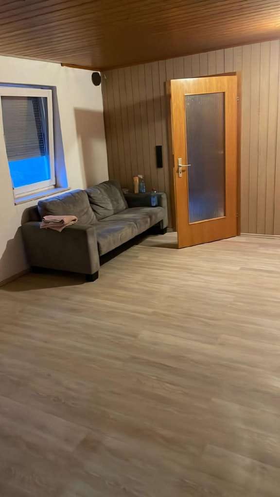 Immobilie in Herbrechtingen - Schönes Zweifamilienhaus in bester Lage zu einem guten Preis zum Eigennutz oder zum Vermieten - Bild 4