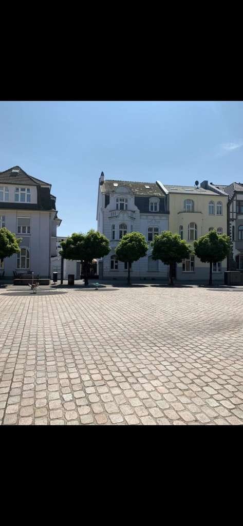 Immobilie in Troisdorf - Wohn-/ und geschäftshaus in Troisdorf Zentrum mit
ca. 250m² Wohn-/ Gewerbefläche zu verkaufen! - Bild 1