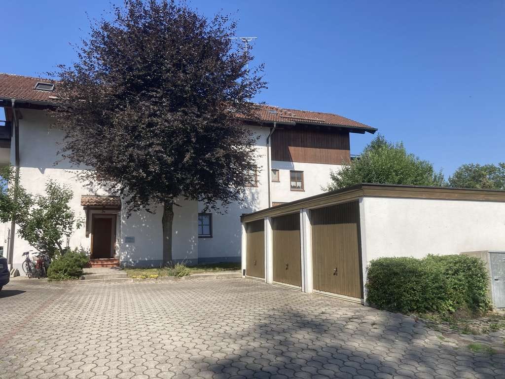 Immobilie in Dießen am Ammersee - Dachgeschoss - Appartement mit Westloggia und Garage - Bild 1