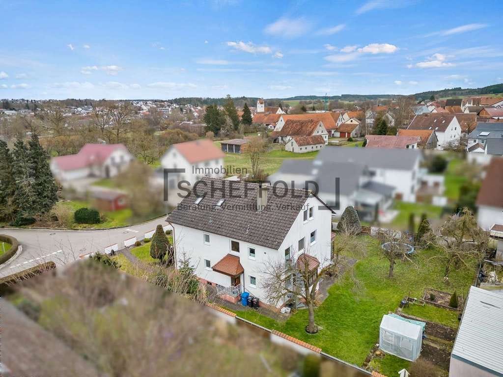 Immobilie in Mietingen - Großzügig! Gepflegtes Dreifamilienhaus mit großzügigem Garten - Bild 3