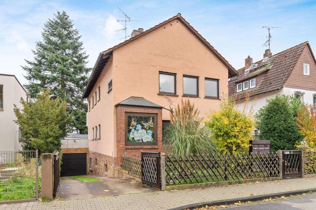 Immobilie in Dreieich - Großes 2-Familienhaus mit wunderschönem Garten in Sprendlingen - Bild 2