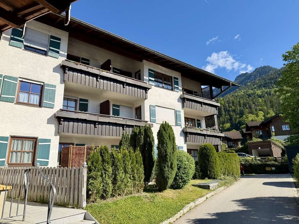 Immobilie in Bischofswiesen - Gepflegte 2-Zimmer-Wohnung in zentraler Lage  - Bild 0