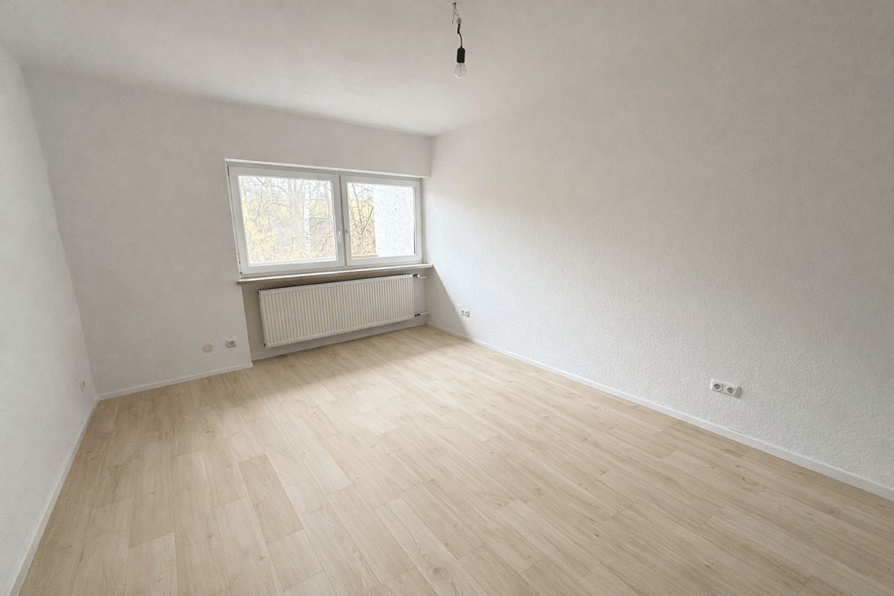 Immobilie in Landau an der Isar - Schönes Wohnhaus in unverbaubarer Lage zu verkaufen - Bild 1