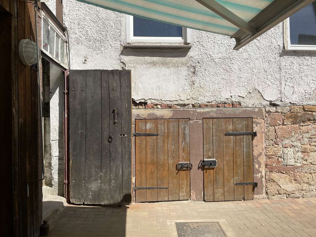 Immobilie in Ortenberg - Tolles Alstadthaus mit Innenhof, Werkstatt, Charakter und Stil! - Bild 3