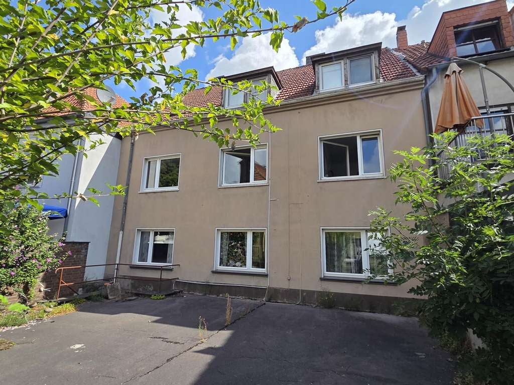 Immobilie in Rheinberg - Mehrfamilienhaus mit 5 WE und viel Potenzial in Innenstadtlage von Rheinberg - Bieterverfahren! - Bild 0