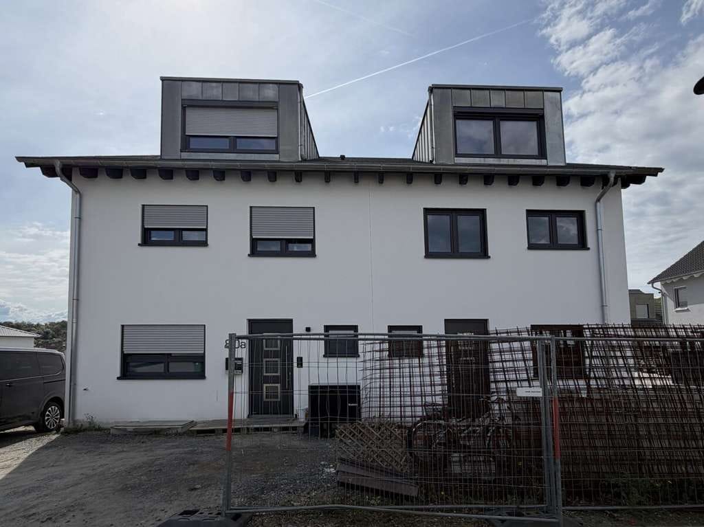 Immobilie in Pfinztal - Gestalten Sie Ihr neues Zuhause: Doppelhaushälfte im Rohbauzustand in Pfinztal-Söllingen - Bild 3