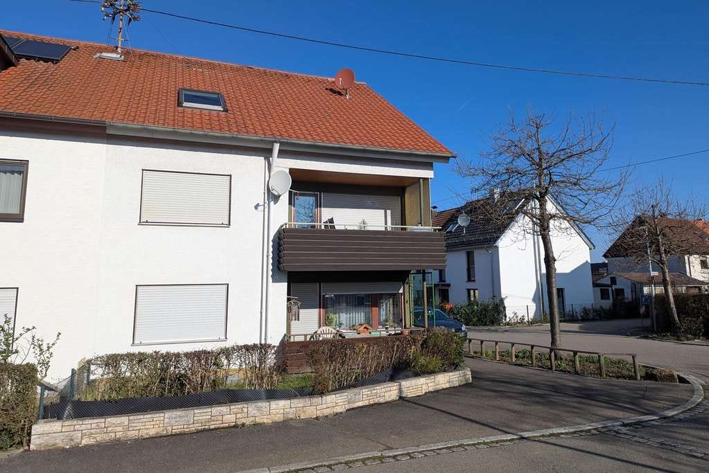 Immobilie in Holzgerlingen - Ideale Kapitalanlage in kleiner Einheit! Vermietete 3-Zimmer-Wohnung mit Pkw-Stellplatz! - Bild 1