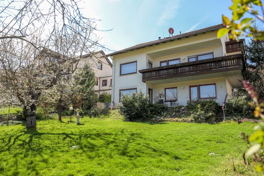 Immobilie in Lohr am Main - Wohnglück mit Panoramablick in begehrter Lage - Bild 0