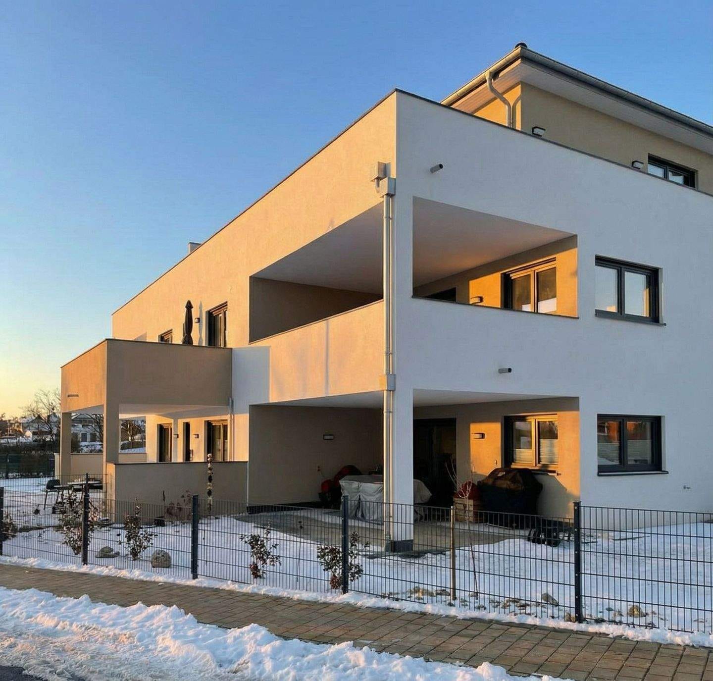 Immobilie in Buchdorf - Diesen Freitag besichtigen: Gehobene Neubauwohnung (3 Zi.) - Bild 0