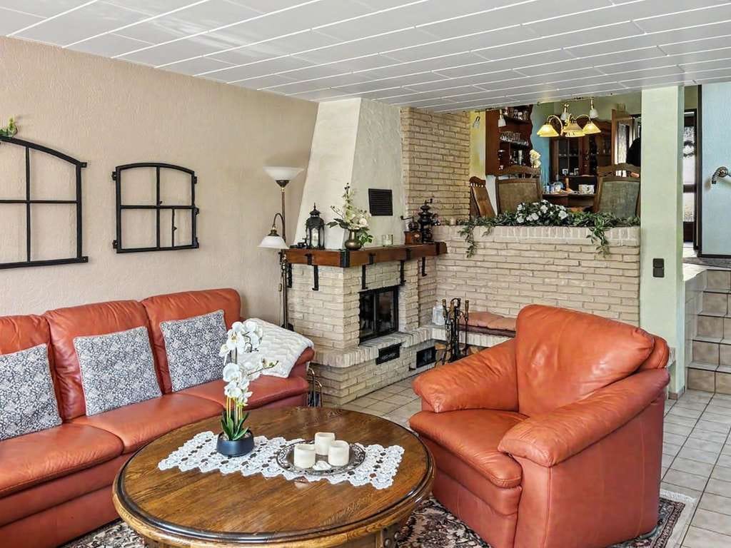 Immobilie in Quarnbek - Wohnkomfort mit Charakter – Reihenendhaus mit Kamin und Garten in Kiel - Bild 4