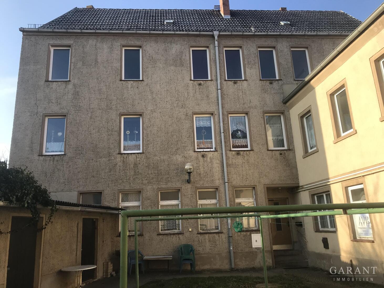 Immobilie in Liebschützberg - Mehrfamilienhaus mit Potenzial - interessant für Gewerbetreibende - mit Werkstatt und Lagerräumen - Bild 3