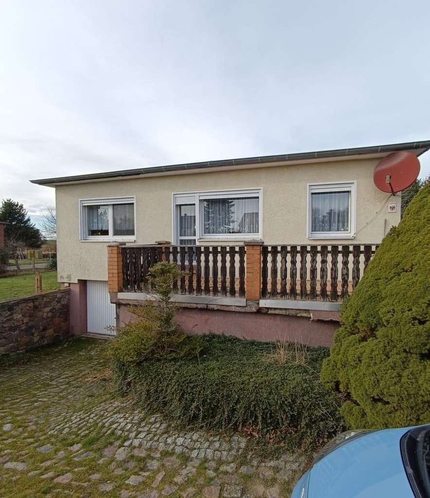 Immobilie in Uckerland - Einfamilienhaus mit Garage, 2000m² Grundstück, Stall, Werkstatt - Bild 0