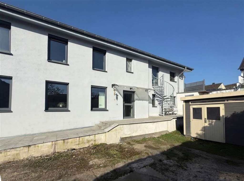 Immobilie in Bad Honnef - Entdecken Sie dieses Potenzial! Großes Bürgerhaus mit einer weiteren Wohnung. - Bild 1