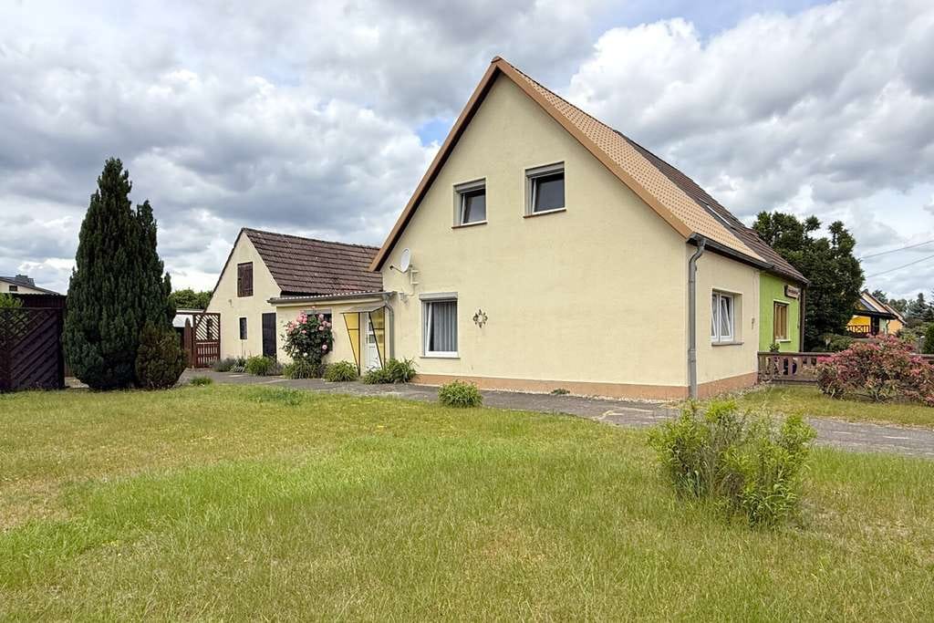 Immobilie in Treuenbrietzen - Platz für neue Wohnträume – Doppelhaushälfte mit großem Grundstück - Bild 2