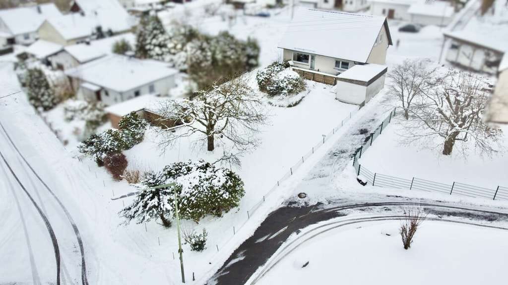 Immobilie in Weitefeld - **Schön gelegenes Einfamilienhaus in familienfreundlicher Wohngegend von Weitefeld** - Bild 3