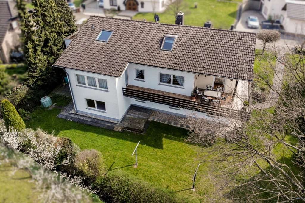 Immobilie in Rheinbach - Raumwunder mit Einliegerwohnung in Rheinbach-Merzbach - Bild 2