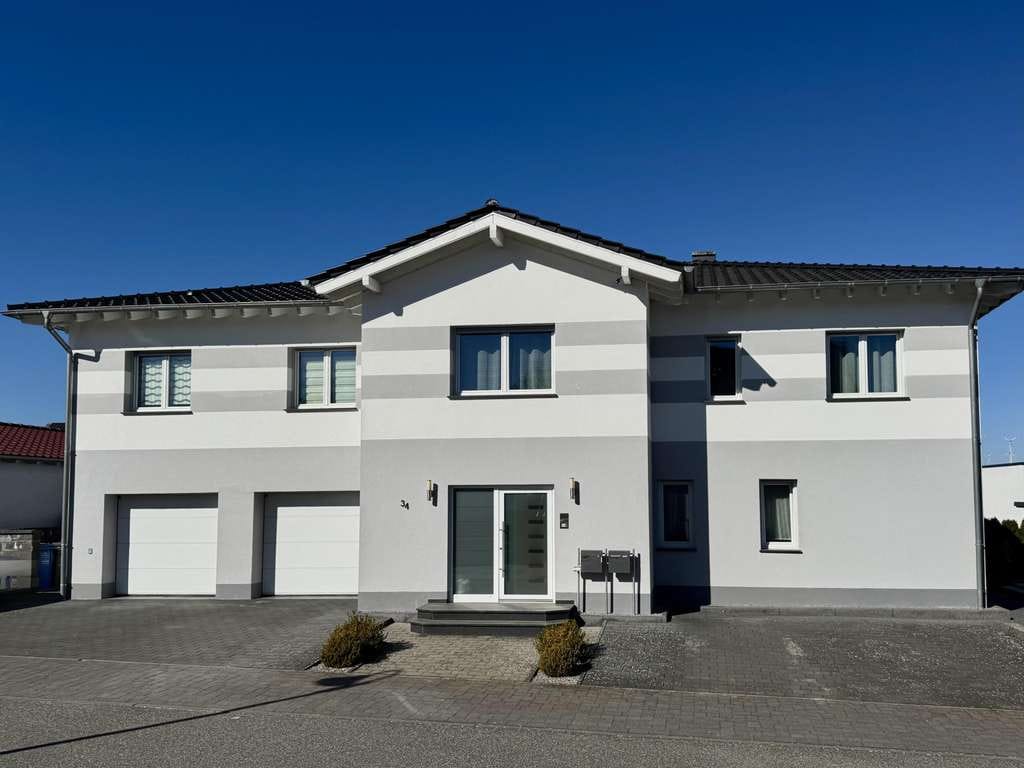 Immobilie in Altweidelbach - Moderne Stadtvilla mit Einliegerwohnung, Pool & Sauna in begehrter Wohnlage von Simmern - Bild 0