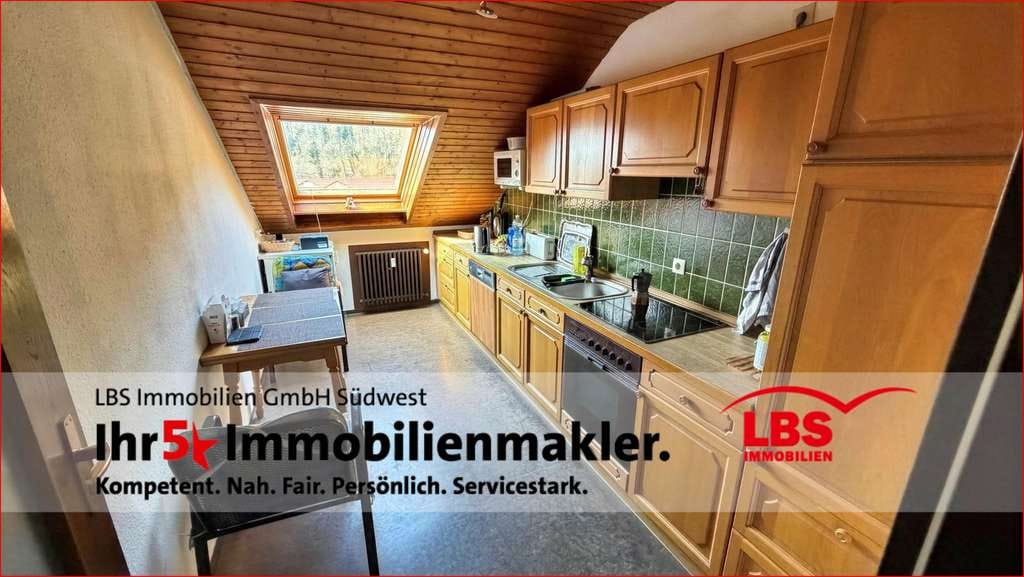 Immobilie in Zell am Harmersbach - Charmante Dachgeschosswohnung mit TG-Stellplatz - Bild 3