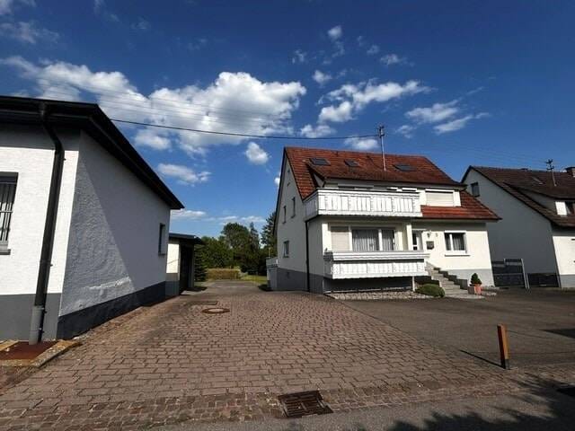 Immobilie in Neuhausen ob Eck - 2-Familien mit Wohnmobil: Alle haben Platz! - Bild 2