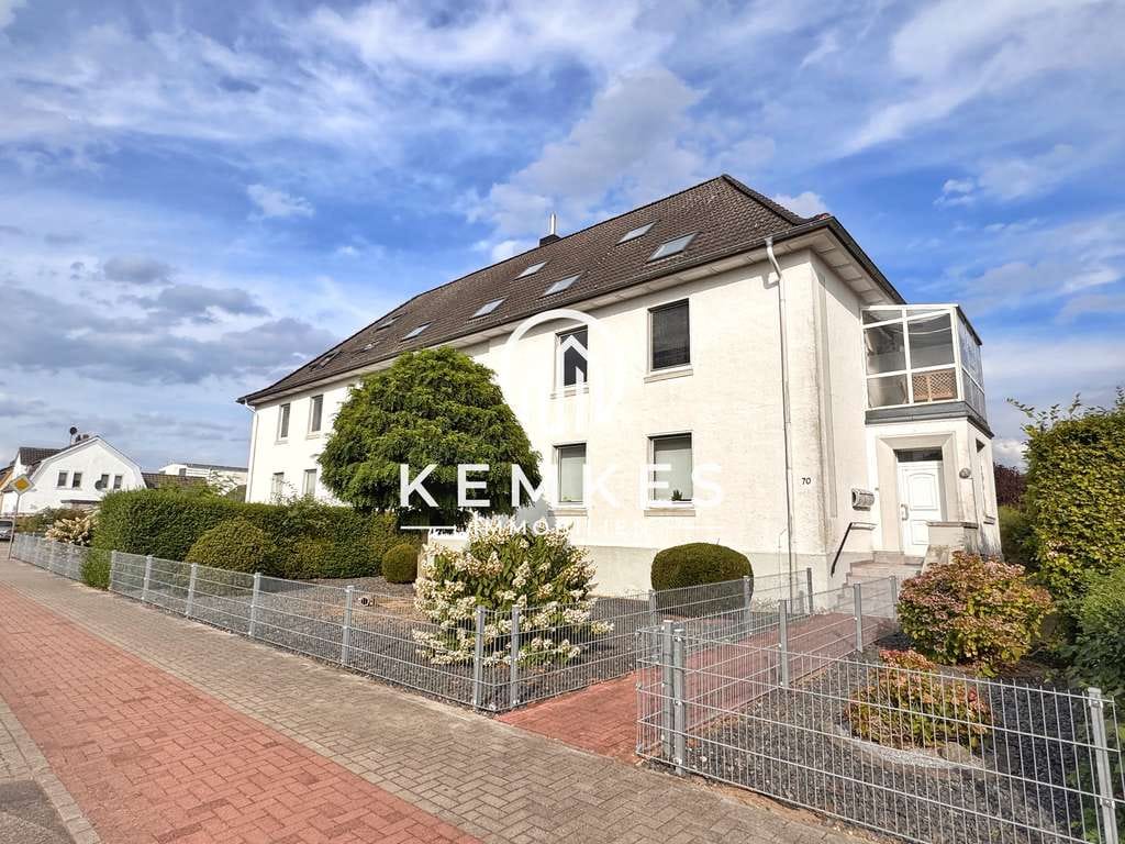 Immobilie in Rees - Großzügige 5-Zimmer-Erdgeschosswohnung in Rees - mit Balkonterrasse, Hohen Decken und viel Licht - Bild 1