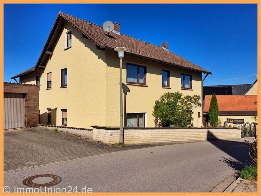 Immobilie in Spalt - jetzt 423.000 für TOP 220 qm Ein- Zweifamilienhaus mit Ausbaureserve im Dachgeschoss und 2 Garagen - Bild 0