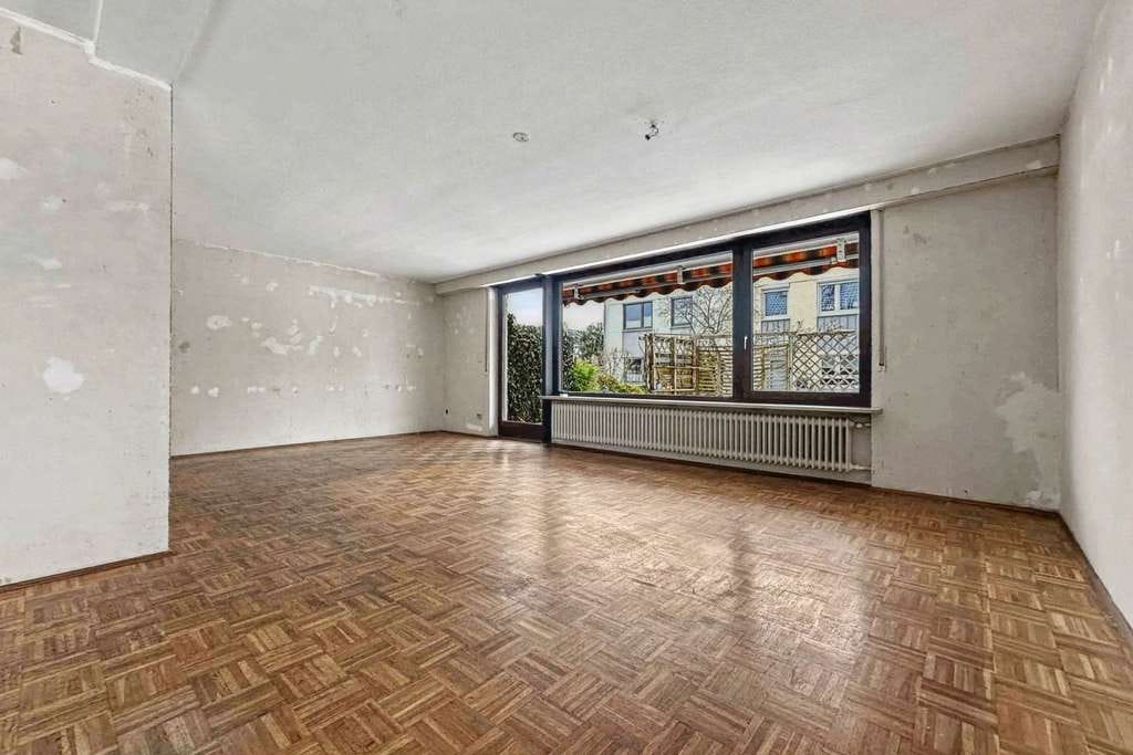 Immobilie in Baiersdorf - Familienglück in Baiersdorf - geräumige, bezugsfreie Doppelhaushälfte mit großem Garten - Bild 4