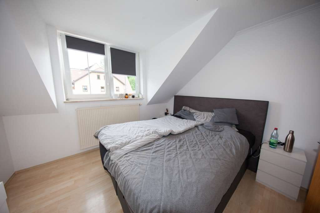 Immobilie in Hildburghausen - Gemütliche 2-Zimmer Dachgeschosswohnung! Gut vermietet! Tiefgarage! - Bild 4